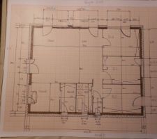 PLAN DE NOTRE FUTUR MAISON - 
rectangulaire - compacte - 
Au Sud : Salon / SAM / notre chambre -
A l'est : Cuisine -
Au Nord : Cellier - SDB - WC -
A l'ouest ; deux chambres / bureau : chacun le notre