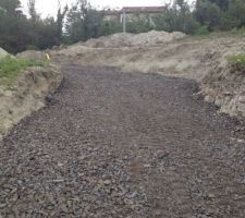 Empierrement jusqu'au futur garage