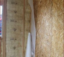 Membrane d'&eacute;tanch&eacute;it&eacute; et isolation laine de verre