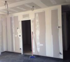 Pr&eacute;paration pour l'enduit des murs