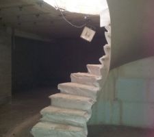 Montage escalier voûte sarrasine Sous sol vers RDC