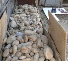 R&eacute;cup&eacute;ration des cailloux de la dalle du chenil