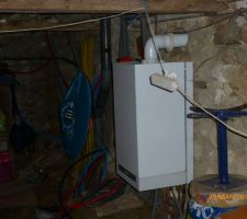 Vue de la cave/vide sanitaire sous le salon a terme une chaufferie.
