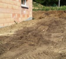 Reconfiguration terrain - façade est