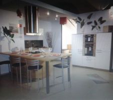 Ilot central et meuble armoire