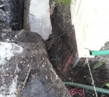 Ouverture des 50 premiers mètres à -1m. Le lendemain matin avec 20 à 30 cm d'eau au fond