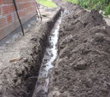 Toujours les affleurements d'eau ... après avoir écopé un peu