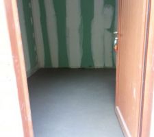 Chape de finition et seuils de porte