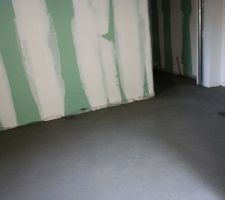 Chape de finition et seuils de porte