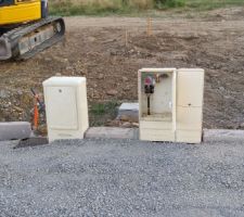 Les coffrets... Un est déjà cassé !