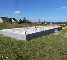 Vide sanitaire avec conduits eau usée. Maçon - ALF - La Pommeraye