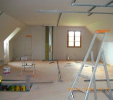 Vue sur les 2 chambres de l'&eacute;tage