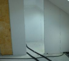Photo de la pose d'isolant et de plaques de BA13 n°13