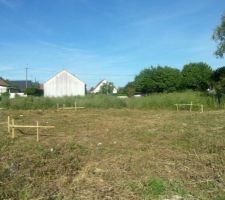 D&eacute;tail du terrain apr&egrave;s notre passage vendredi, aujourd'hui mercredi pas d'&eacute;volution. 
on a appel&eacute; la cdt message laiss&eacute;, on attend son retour.