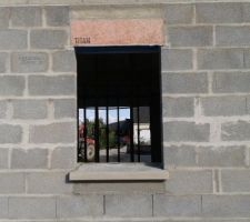 Et les appuis de fen&ecirc;tre et seuils de portes sont faits
