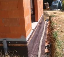 Le delta ms est posé avec les drain. Place au remblais