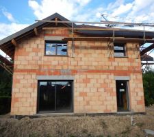 Façade ouest avec les rives en zinc anthracite