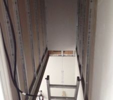 Emplacement pour future escalier en bois