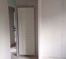 1 ère chambre sur la droite