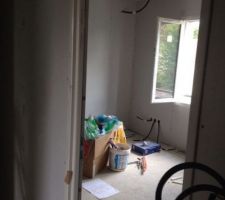 2ème  chambre sur la droite