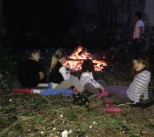 Presque tous autour du feu....