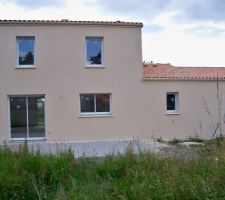 Maison avec le cr&eacute;pi termin&eacute;