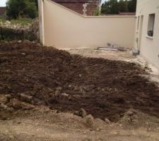 Emplacement future terrasse.