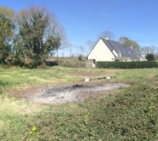 Photo du terrain prise du Sud ouest,  l'entr&Atilde;&copy;e se fait par le nord est