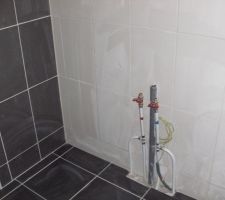 Attente du meuble avec vasque &agrave; poser