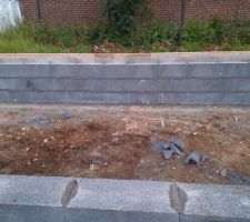 Vide sanitaire. Ici la future cuisine ;)