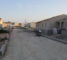 Route du lotissement en cours de finition
