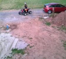 MARDI 1ER JUILLET: mon mari qui arrive.Vue depuis le balcon