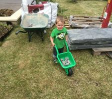 2014, même mon fils de 2 ans sait remplir un gabion ... certains devraient réfléchir à une réorientation