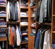 Dressing, sitôt fini,sitôt rempli,sitôt trop petit
