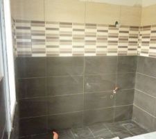 Salle de bain du bas en cours de r&eacute;alisation