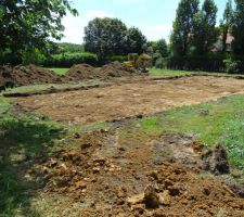 Terrassement : D&eacute;capage terre v&eacute;g&eacute;tale