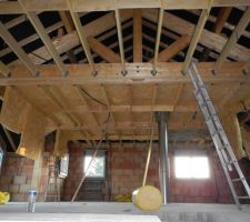 Début de l'isolation des combles
