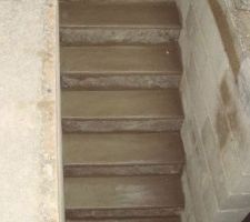 Finitions de l'escalier