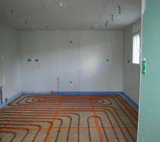 Cuisine pose du plancher chauffant