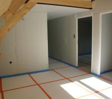 Salle de jeu pose de l'isolant