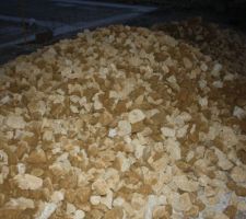 Un beau petit tas de concasser pour l'accès garage