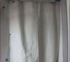 La mode est au recyclage de voiles, voila mon ancienne grand voile retaillée