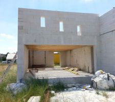 Le cot&eacute; gauche qui s'&eacute;tait pench&eacute; &agrave; &eacute;t&eacute; rectifi&eacute;