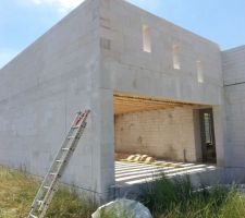 Le cot&eacute; gauche qui s'&eacute;tait pench&eacute; &agrave; &eacute;t&eacute; rectifi&eacute;