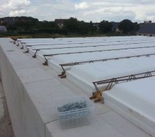 Les hourdis et poutrelles sont compl&egrave;tement pos&eacute;s