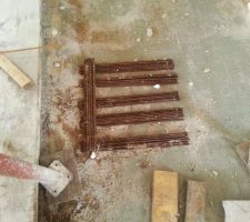 200 ferrailles &agrave; plier pour l'acrot&egrave;re