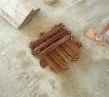 200 ferrailles &agrave; plier pour l'acrot&egrave;re...