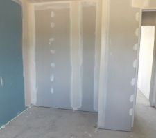Placard chambre 1