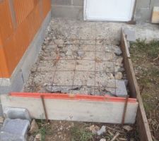 Préparation d'une dalle pour fixation pompe à chaleur