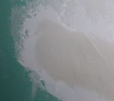 Les trous laiss&eacute;s par l'electricien ont &eacute;t&eacute; rebouch&eacute;s mais de quelle mani&egrave;re,&ccedil;a promet pour la peinture.